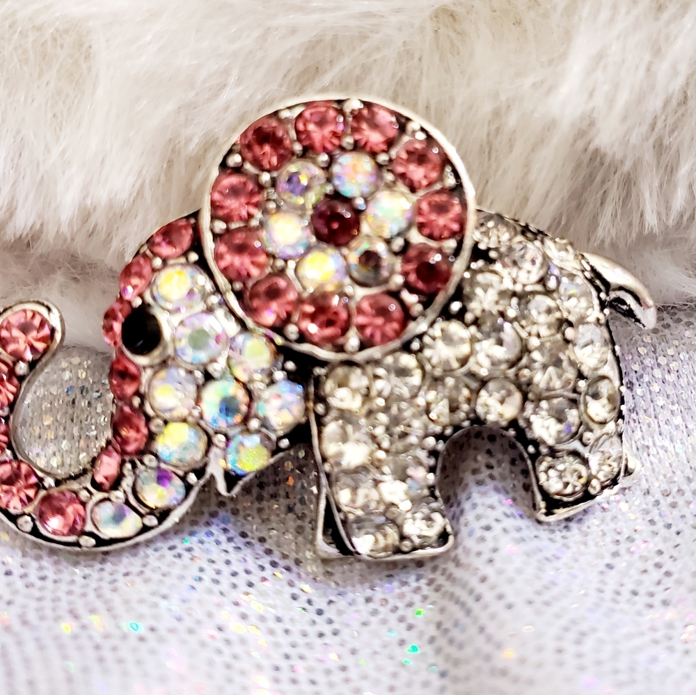 Silver Pink and white crystal elephant brooch - Picture 4 of 10